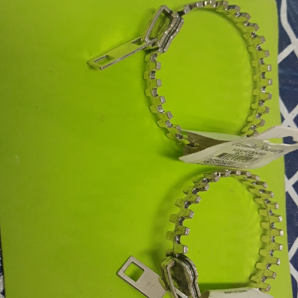 1 only zipper bracelet